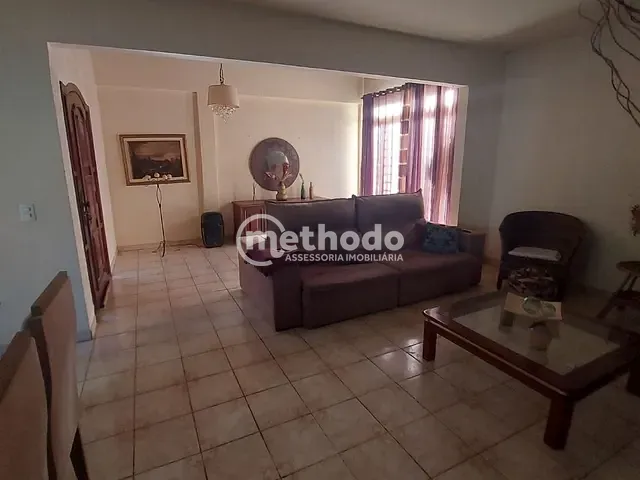 Casa com 480m² 3 quartos e 2 banheiros, à venda, no bairro Parque das Universidades em Campinas
