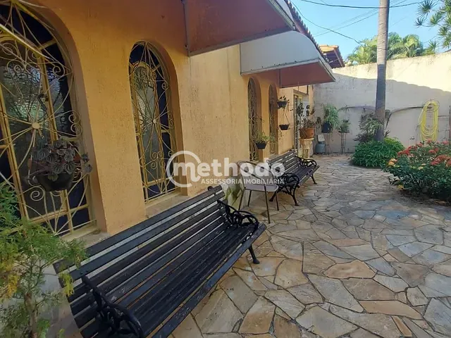 Casa com 480m² 3 quartos e 2 banheiros, à venda, no bairro Parque das Universidades em Campinas