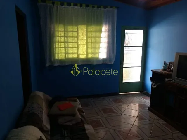 Casa com 250m² 2 quartos e 2 banheiros, à venda, no bairro Jardim Sandra Maria em Taubaté