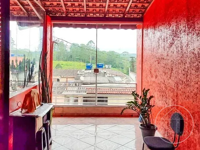 Casa com 200m² 2 quartos e 2 banheiros, à venda, no bairro Jardim Iporã em São Paulo