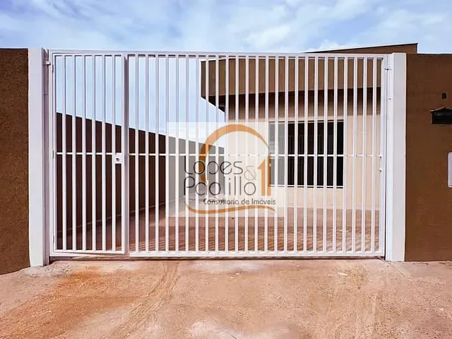 Casa com 150m² 2 quartos e 2 banheiros, à venda, no bairro Jardim Santo Antônio em Atibaia