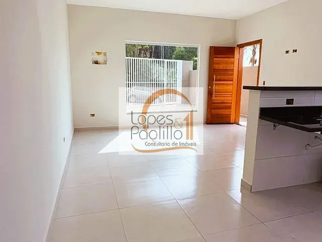 Casa com 150m² 2 quartos e 2 banheiros, à venda, no bairro Jardim Santo Antônio em Atibaia