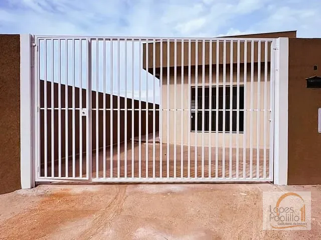 Casa com 150m² 2 quartos e 2 banheiros, à venda, no bairro Jardim Santo Antônio em Atibaia