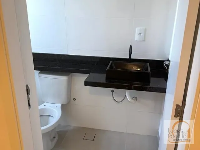 Casa com 228m² 3 quartos e 2 banheiros, à venda, no bairro Caetetuba em Atibaia