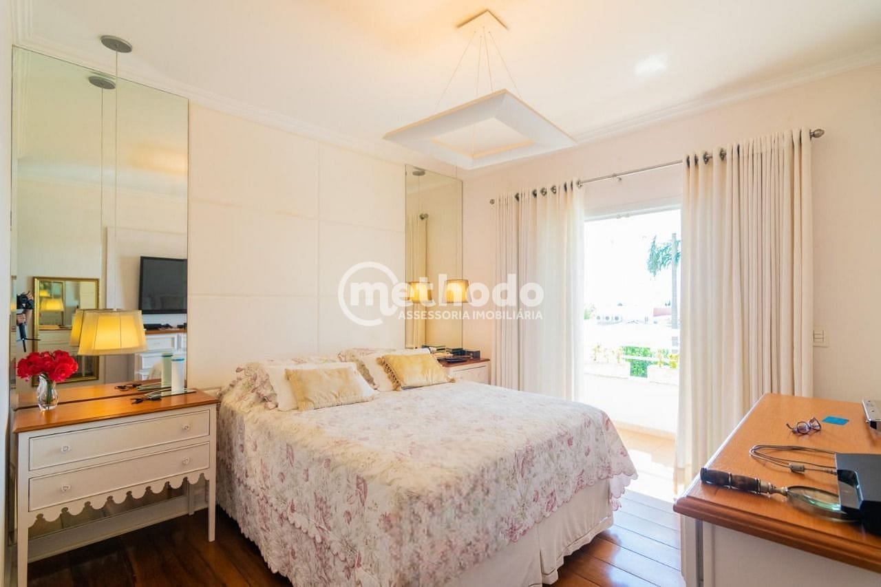 Casa, 4 quartos, 329 m² - Foto 13