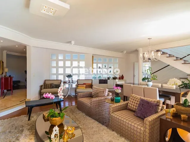 Casa com 755m² 4 quartos e 3 banheiros, à venda, no bairro Loteamento Alphaville Campinas em Campinas