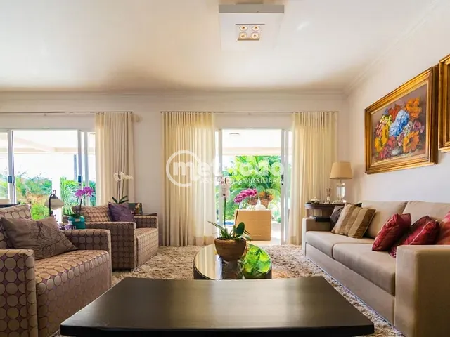 Casa com 755m² 4 quartos e 3 banheiros, à venda, no bairro Loteamento Alphaville Campinas em Campinas