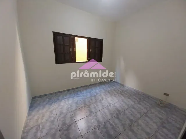 Casa 2 quartos e 1 banheiro, para alugar, no bairro Loteamento Residencial Vista Linda em São José dos Campos