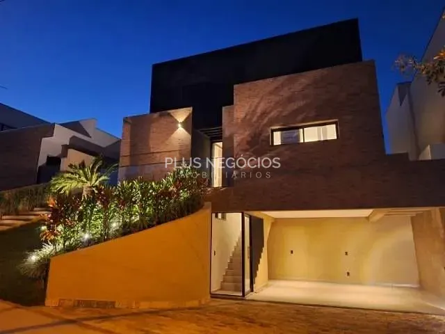 Casa com 310m² 4 quartos e 6 banheiros, à venda, no bairro Green Valley em Votorantim