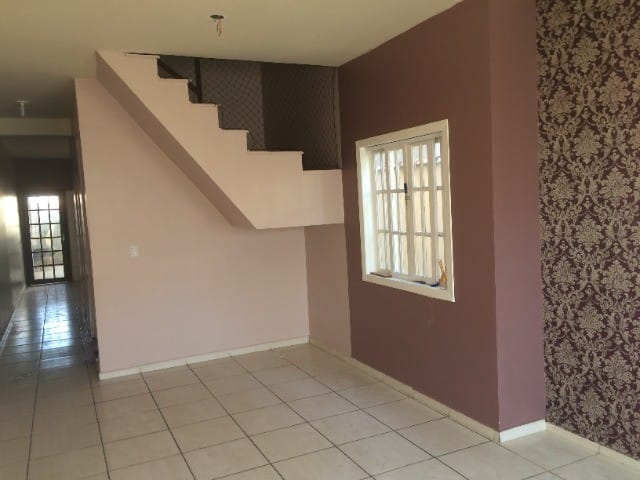 Casa à venda, no bairro Residencial Novo Horizonte em Taubaté