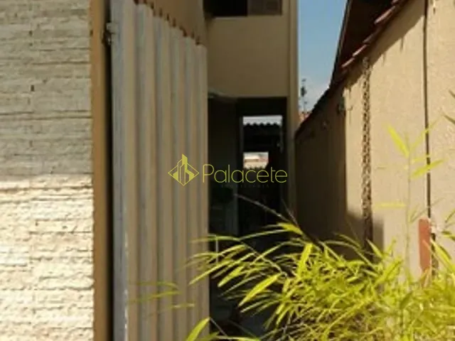 Casa à venda, no bairro Residencial Novo Horizonte em Taubaté