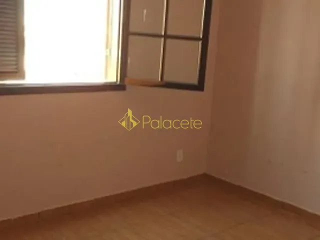 Casa à venda, no bairro Residencial Novo Horizonte em Taubaté