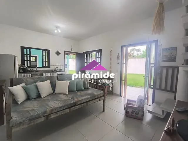 Casa com 650m² 3 quartos e 1 banheiro, à venda, no bairro Massaguaçu em Caraguatatuba