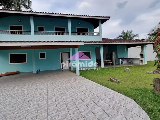 Casa com 650m² 3 quartos e 1 banheiro, à venda, no bairro Massaguaçu em Caraguatatuba
