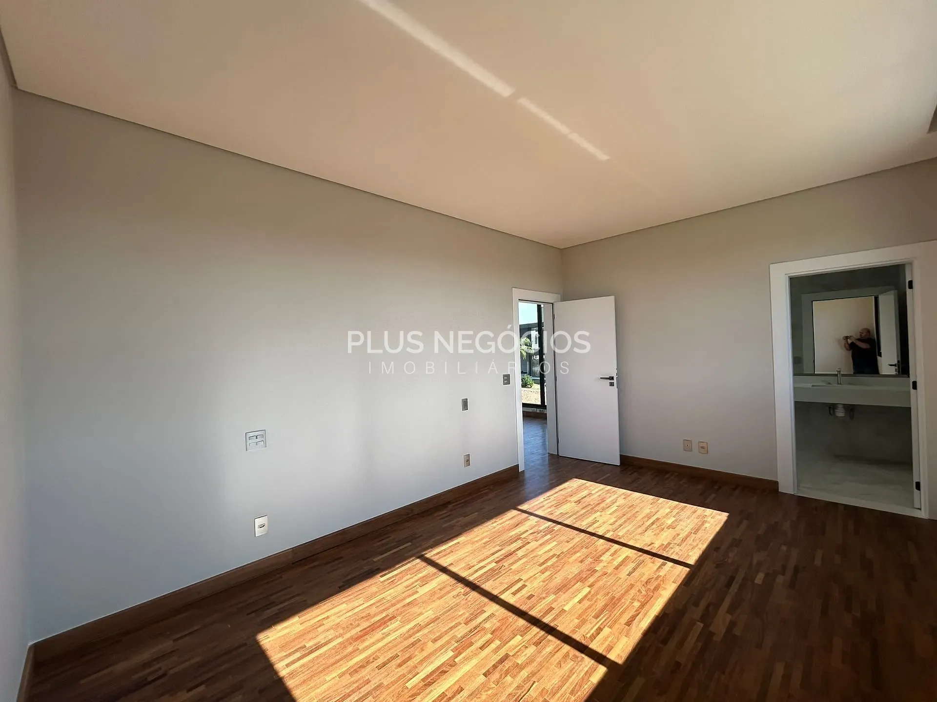 Casa, 4 quartos, 358 m² - Foto 27