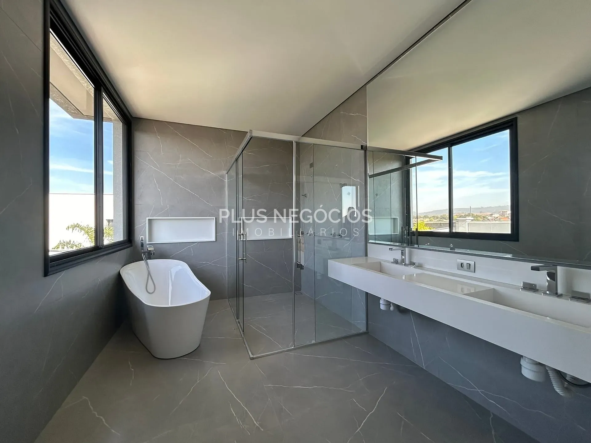 Casa, 4 quartos, 358 m² - Foto 34
