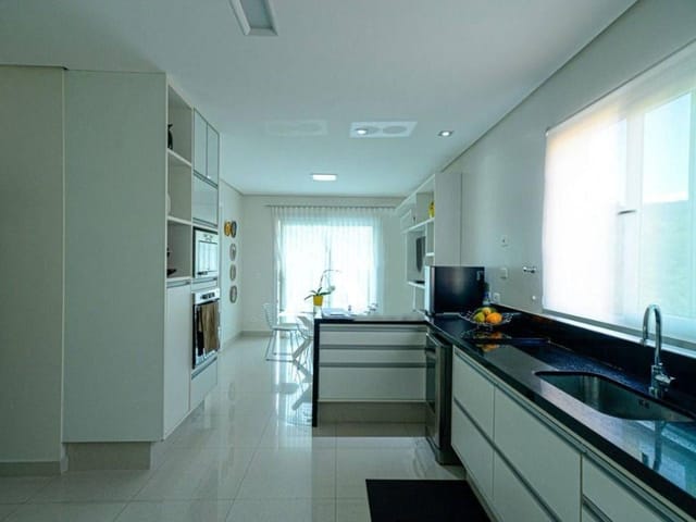 Casa com 556m² 5 quartos e 7 banheiros, à venda, no bairro Alphaville em Santana de Parnaíba