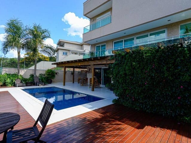 Casa com 556m² 5 quartos e 7 banheiros, à venda, no bairro Alphaville em Santana de Parnaíba