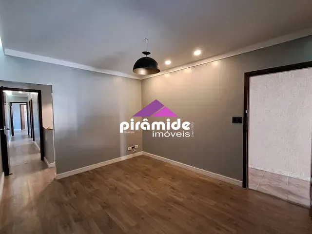 Casa com 125m² 3 quartos e 3 banheiros, para alugar, no bairro Jardim das Indústrias em São José dos Campos