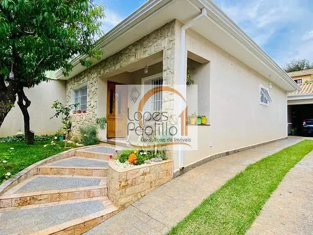 Casa com 350m² 2 quartos e 2 banheiros, à venda, no bairro Atibaia Jardim em Atibaia