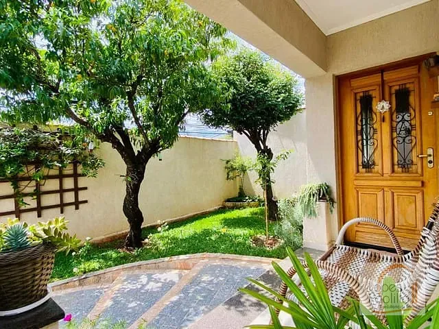 Casa com 350m² 2 quartos e 2 banheiros, à venda, no bairro Atibaia Jardim em Atibaia