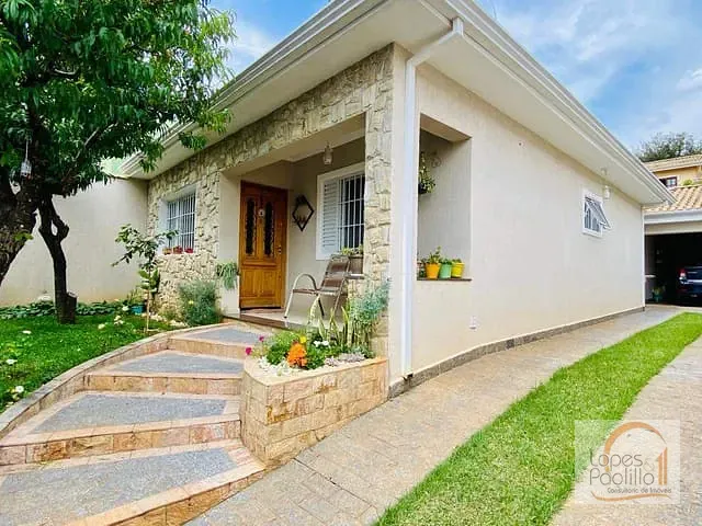 Casa com 350m² 2 quartos e 2 banheiros, à venda, no bairro Atibaia Jardim em Atibaia