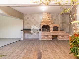 Foto do Casa-Casa tipo para venda em Parque São Domingos com 3 quartos, sendo 1 suíte, 167m²