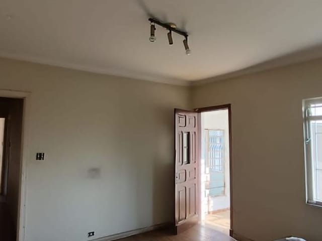 Casa com 130m² 2 quartos e 1 banheiro, à venda, no bairro Quinta da Paineira em São Paulo