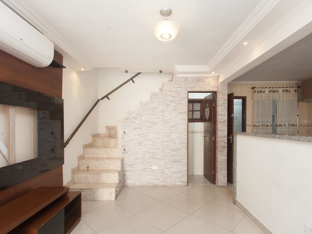 Casa com 698m² 2 quartos e 3 banheiros, à venda, no bairro Piqueri em São Paulo