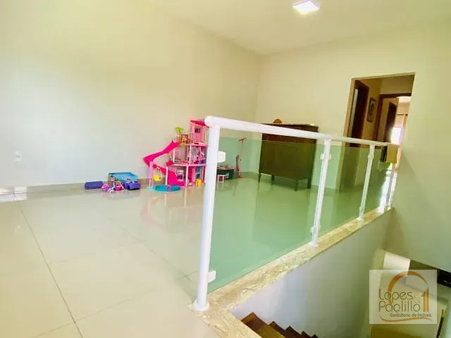 Casa com 300m² 2 quartos e 4 banheiros, à venda, no bairro Parque Fernão Dias em Atibaia