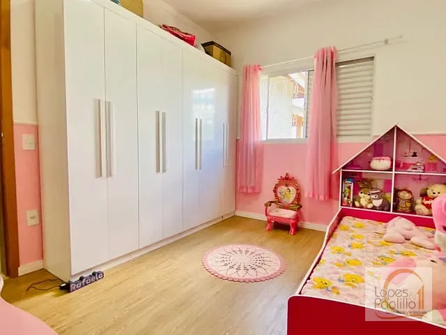 Casa com 300m² 2 quartos e 4 banheiros, à venda, no bairro Parque Fernão Dias em Atibaia