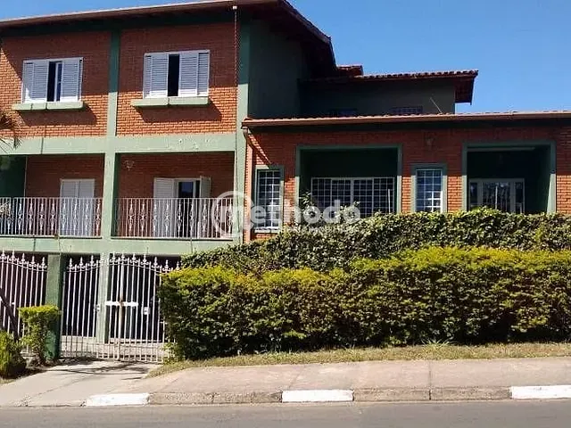 Casa com 400m² 4 quartos e 4 banheiros, à venda, no bairro Parque São Quirino em Campinas