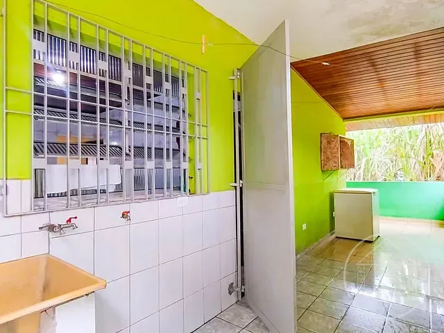 Casa com 319m² 2 quartos e 1 banheiro, à venda, no bairro Jardim Casa Grande em São Paulo