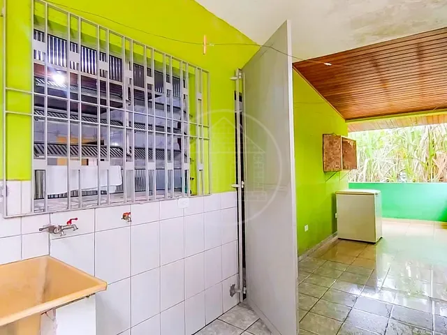 Casa com 319m² 2 quartos e 1 banheiro, à venda, no bairro Jardim Casa Grande em São Paulo
