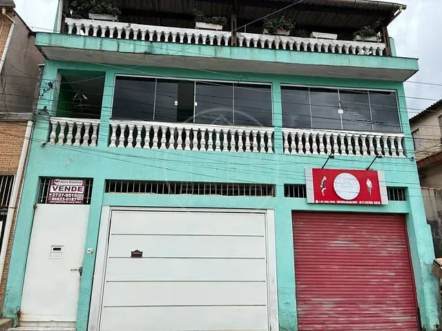 Casa com 250m² 3 quartos e 2 banheiros, à venda, no bairro Jardim Itajai em São Paulo