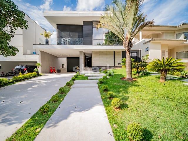 Casa com 490m² 4 quartos e 6 banheiros, à venda, no bairro Alphaville em Santana de Parnaíba