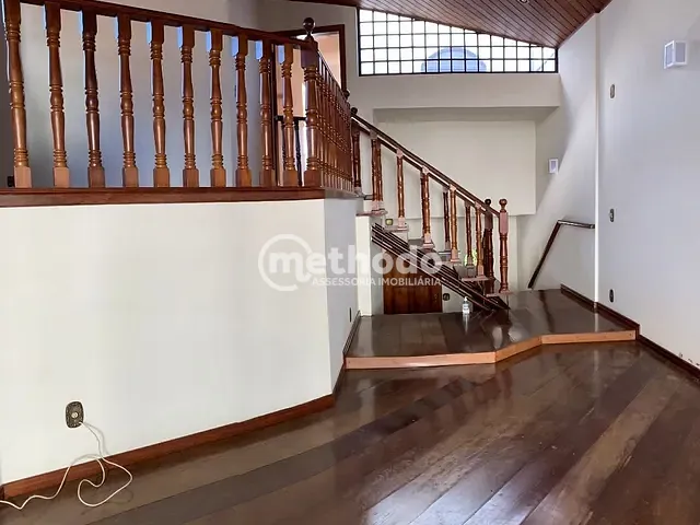 Casa com 250m² 4 quartos e 4 banheiros, à venda, no bairro Jardim Santa Genebra em Campinas
