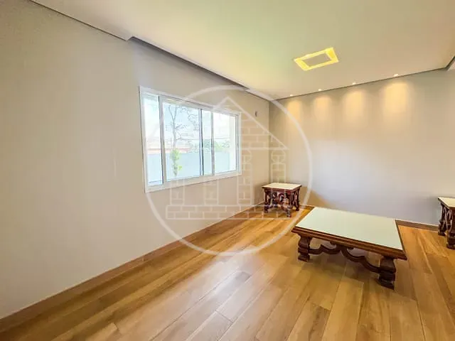Casa 3 quartos e 7 banheiros, à venda, no bairro Interlagos em São Paulo