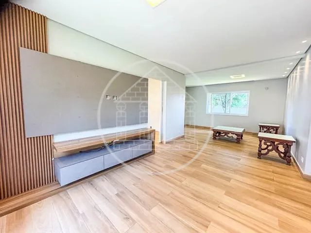 Casa 3 quartos e 7 banheiros, à venda, no bairro Interlagos em São Paulo