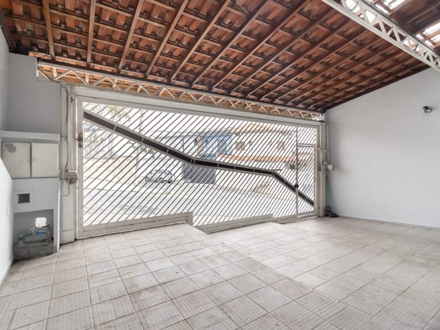 Casa com 196m² 5 quartos e 4 banheiros, à venda, no bairro Parque Maria Domitila em São Paulo