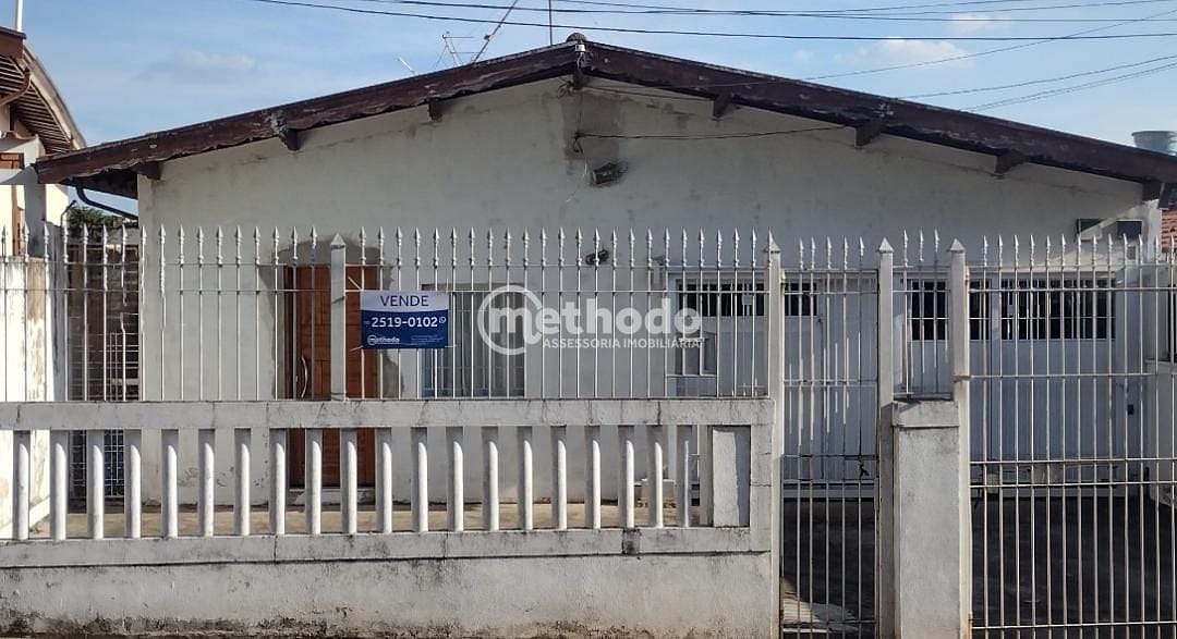 Casa, 3 quartos, 245 m² - Foto 1