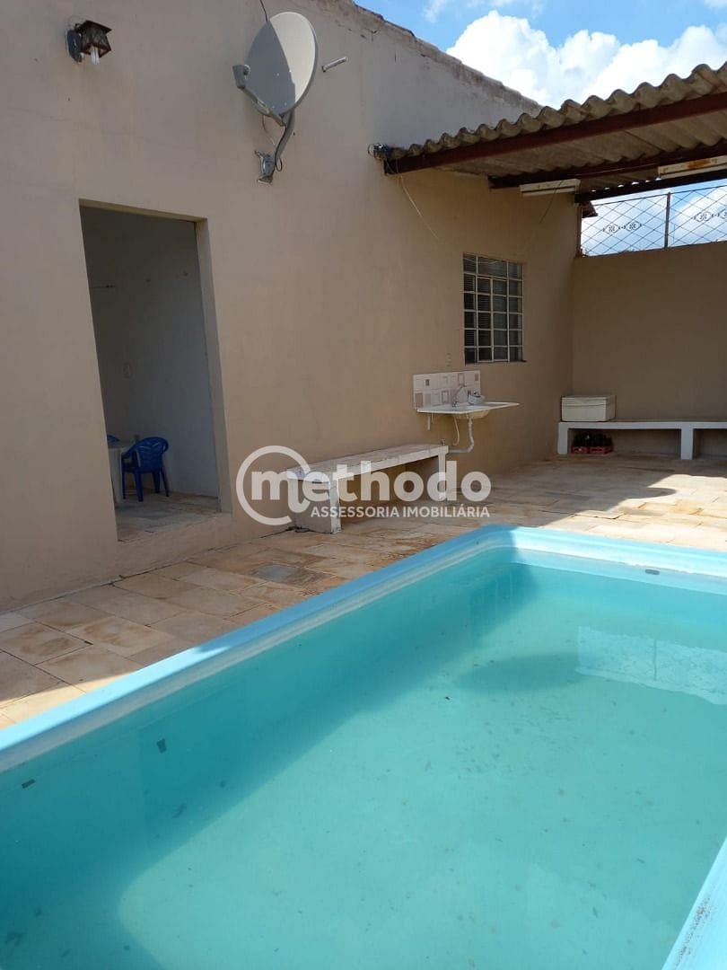 Casa, 3 quartos, 245 m² - Foto 2