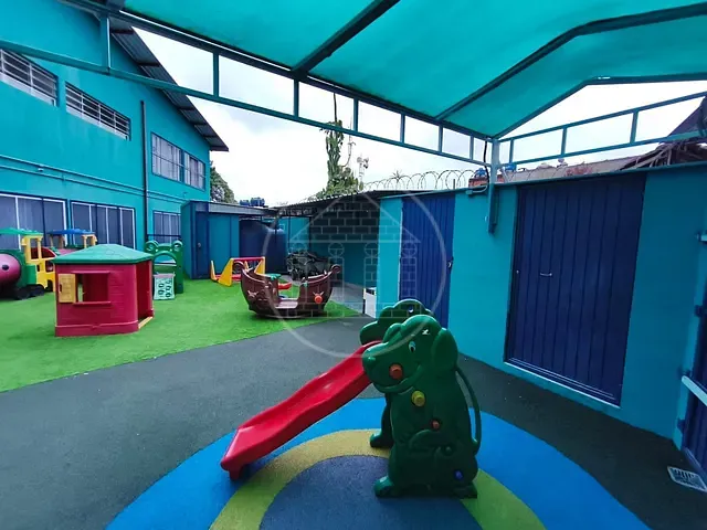 Casa com 1499m², à venda, no bairro Jardim Novo Parelheiros em São Paulo