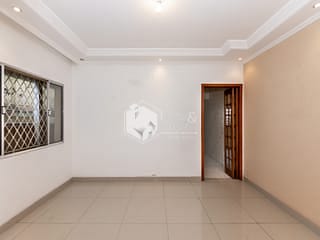 Foto do Casa-Casa tipo para venda em Vila Nossa Senhora do Retiro com 4 quartos, 180m²