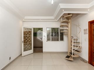 Foto do Casa-Casa tipo para venda em Vila Nossa Senhora do Retiro com 4 quartos, 180m²
