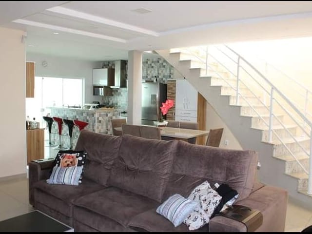 Casa com 288m² 3 quartos e 4 banheiros, à venda, no bairro Jardim Paraibá em Aparecida