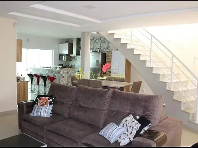 Casa com 288m² 3 quartos e 4 banheiros, à venda, no bairro Jardim Paraibá em Aparecida