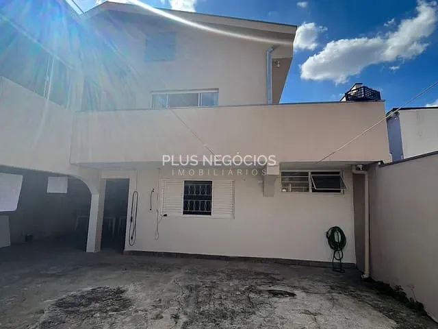 Casa com 250m² 4 quartos e 3 banheiros, à venda, no bairro Jardim Archila em Votorantim