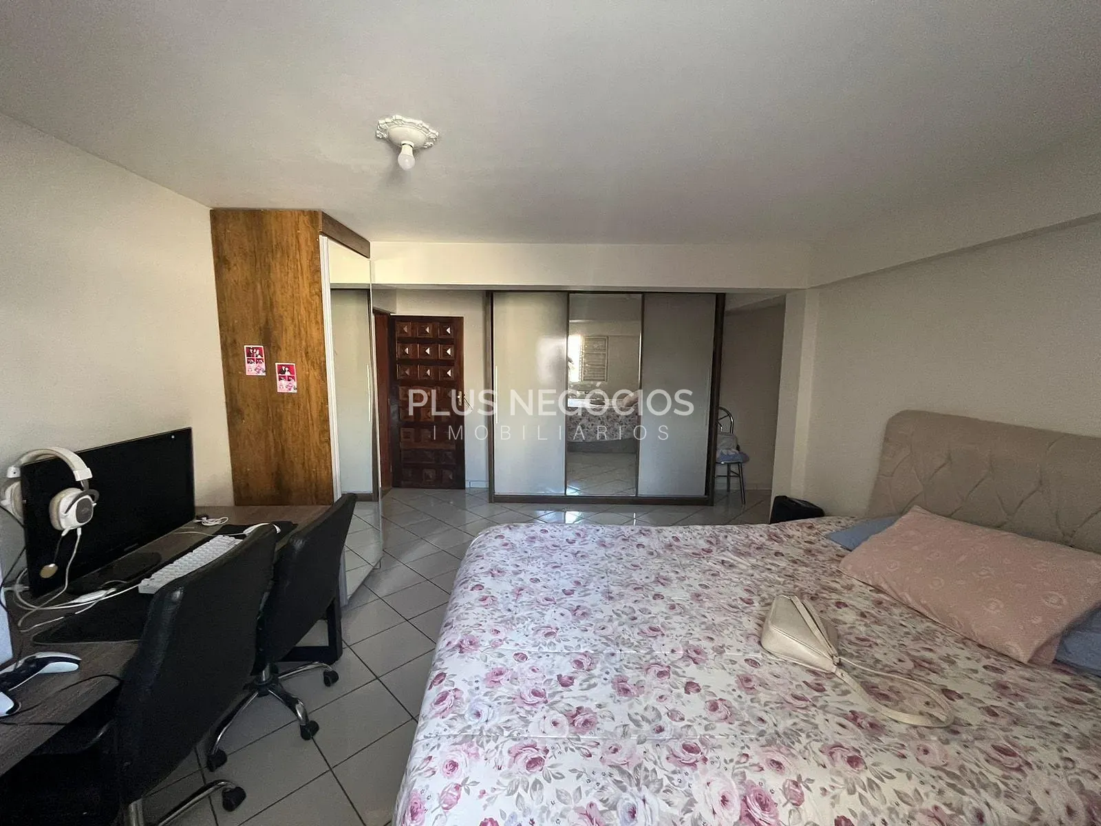 Casa, 4 quartos, 240 m² - Foto 14