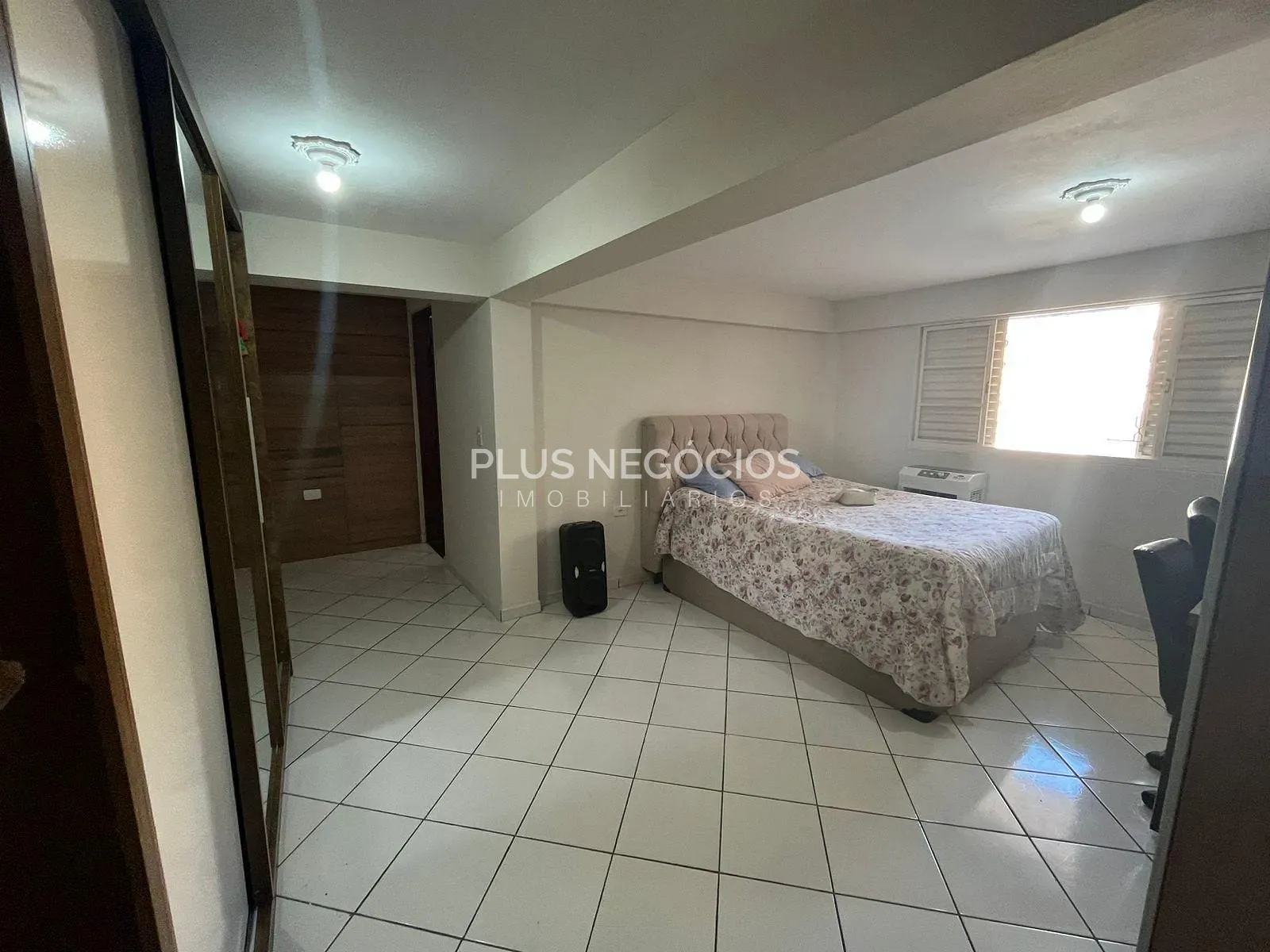 Casa, 4 quartos, 240 m² - Foto 16